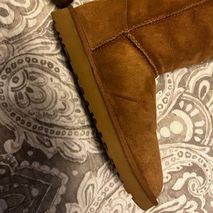 Ugg Bailey Button Triplet II